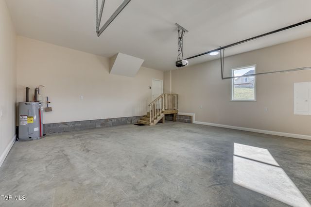 154 Creek Side Court, Bristol, TN 37620