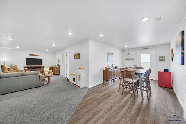 636 COPPERFIELD DR, Rapid City, SD 57703