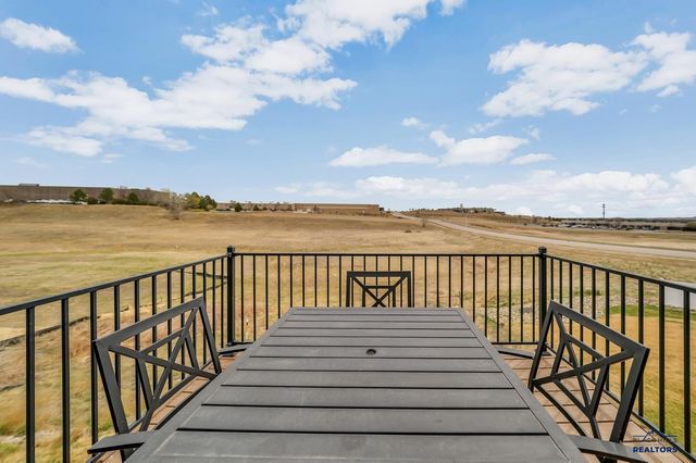 636 COPPERFIELD DR, Rapid City, SD 57703