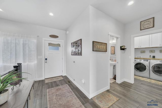 636 COPPERFIELD DR, Rapid City, SD 57703