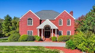 12 South St, Paxton, MA 01612