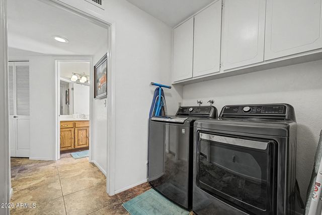 2205 N NICKLAUS Drive, Mesa, AZ 85215