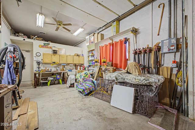 2205 N NICKLAUS Drive, Mesa, AZ 85215