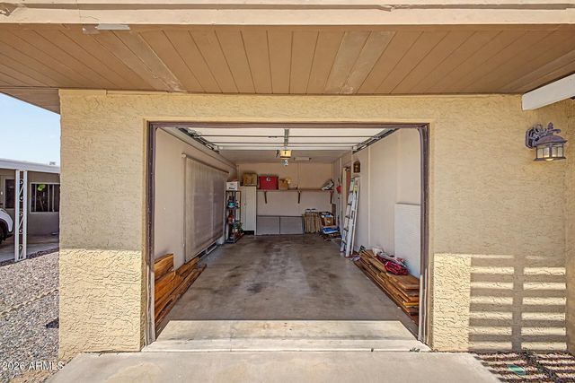 2205 N NICKLAUS Drive, Mesa, AZ 85215