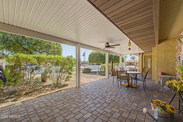 2205 N NICKLAUS Drive, Mesa, AZ 85215