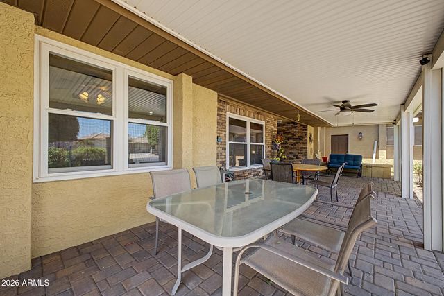 2205 N NICKLAUS Drive, Mesa, AZ 85215