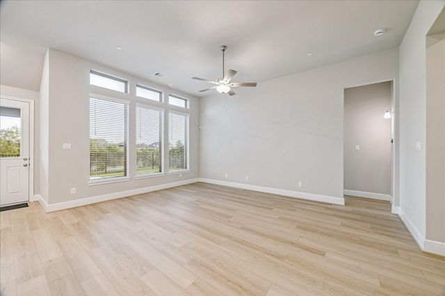 527 Rita Blanca Drive, Webster, TX 77598