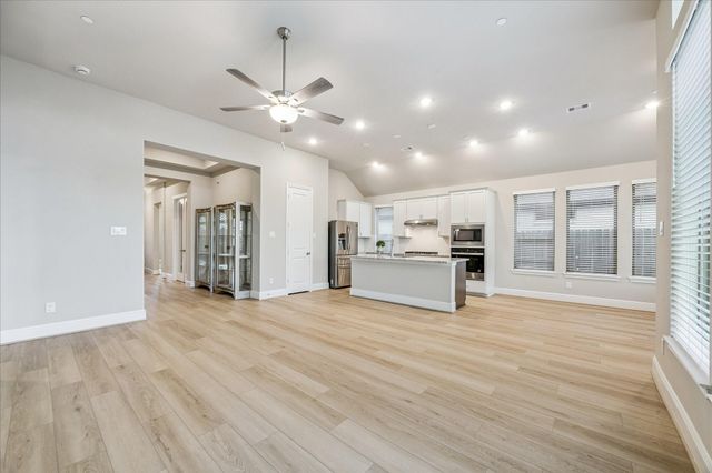 527 Rita Blanca Drive, Webster, TX 77598
