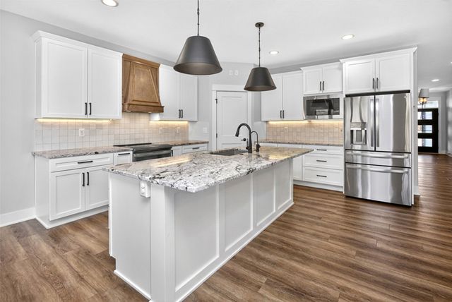 1928 Redbud Street, Norwalk, IA 50211