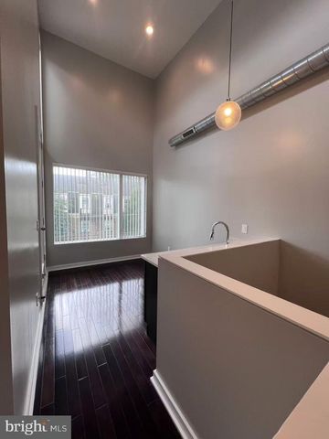 713 FAIRMOUNT AVE, Philadelphia, PA 19123