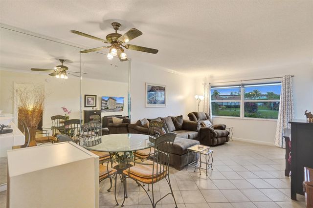 4706 NW 36th Street 409, Lauderdale Lakes, FL 33319