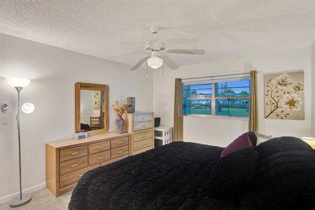 4706 NW 36th Street 409, Lauderdale Lakes, FL 33319