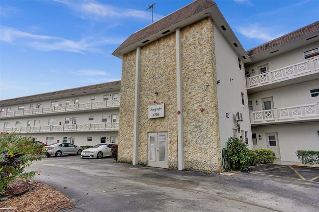 4706 NW 36th Street 409, Lauderdale Lakes, FL 33319