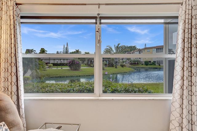 4706 NW 36th Street 409, Lauderdale Lakes, FL 33319