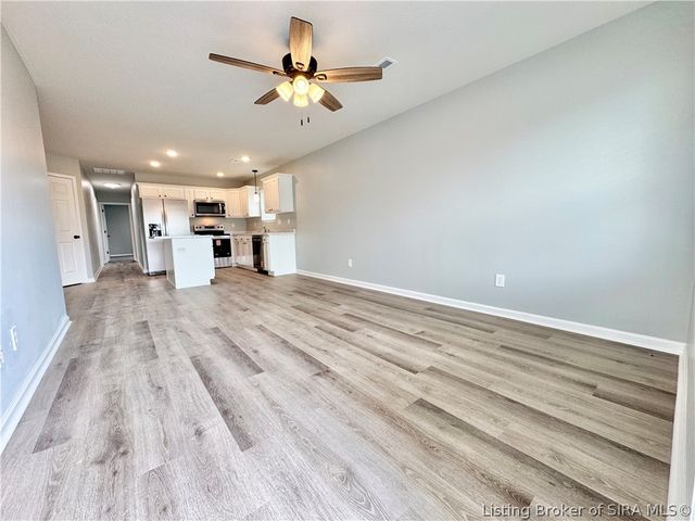 295 S 4th Street, Austin, IN 47102