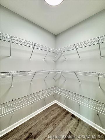 295 S 4th Street, Austin, IN 47102