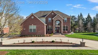 4366 S Lake Lane, Shelby Charter Township, MI 48316