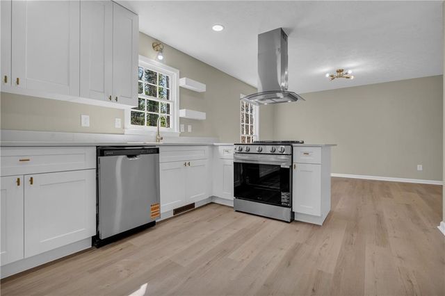 4834 Bexley Drive, Stone Mountain, GA 30083