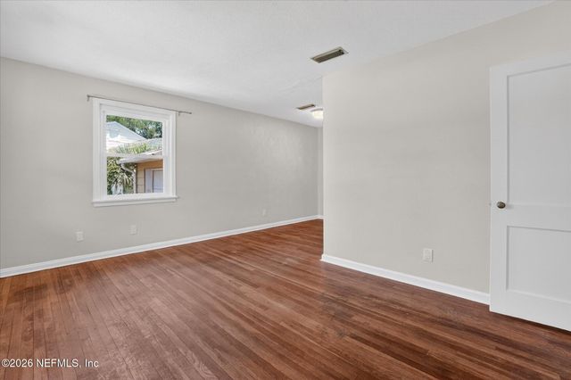 5503 LAKEWOOD Circle E, Jacksonville, FL 32207