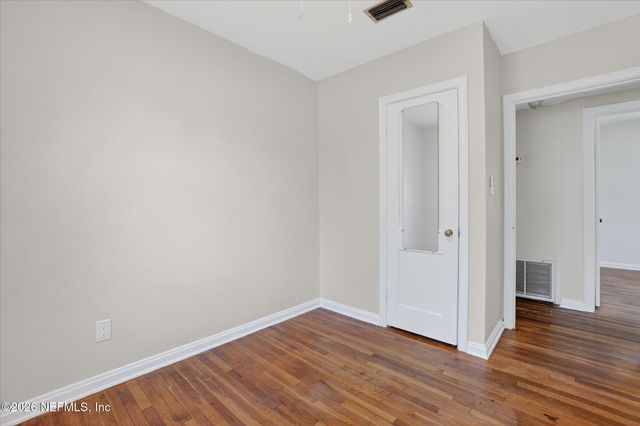 5503 LAKEWOOD Circle E, Jacksonville, FL 32207