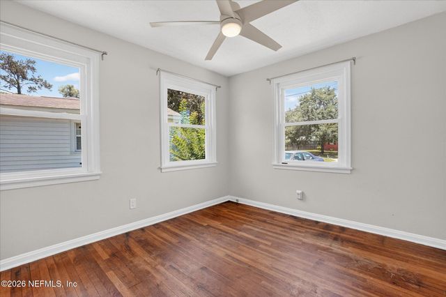 5503 LAKEWOOD Circle E, Jacksonville, FL 32207