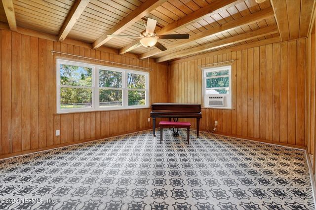 5503 LAKEWOOD Circle E, Jacksonville, FL 32207