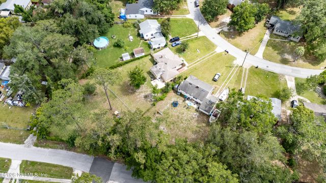 5503 LAKEWOOD Circle E, Jacksonville, FL 32207