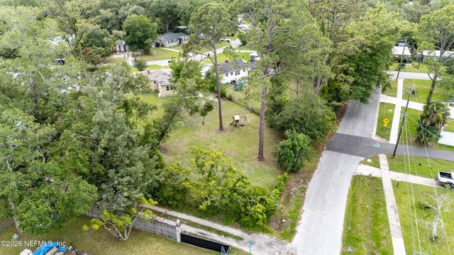 5503 LAKEWOOD Circle E, Jacksonville, FL 32207