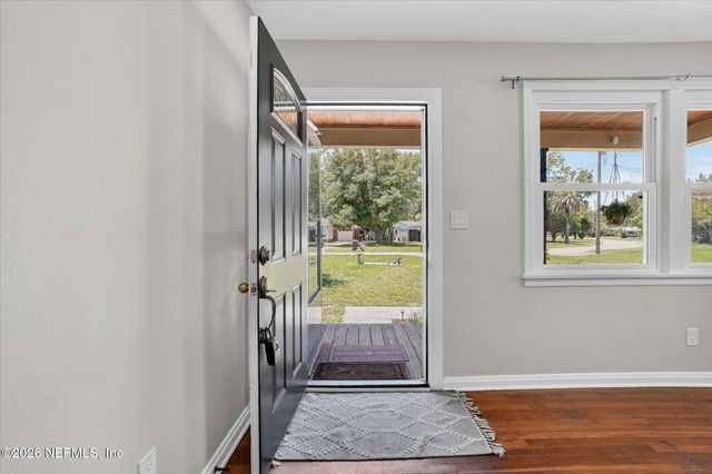 5503 LAKEWOOD Circle E, Jacksonville, FL 32207