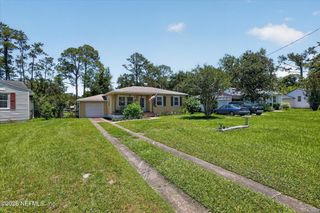 5503 LAKEWOOD Circle E, Jacksonville, FL 32207