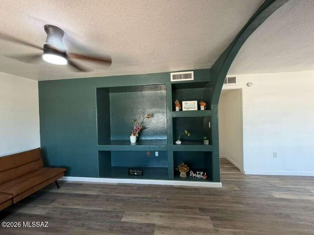5017 S 11th Avenue, Tucson, AZ 85706