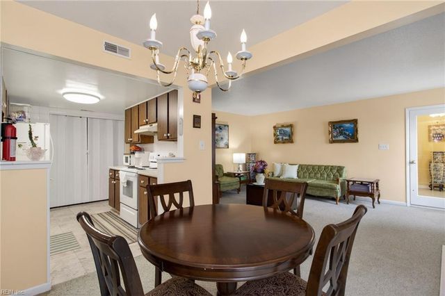 446 Abbotsleigh CT, Virginia Beach, VA 23452