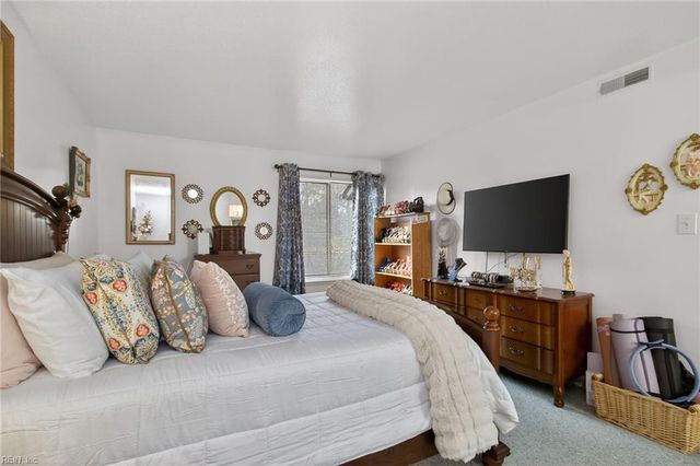 446 Abbotsleigh CT, Virginia Beach, VA 23452