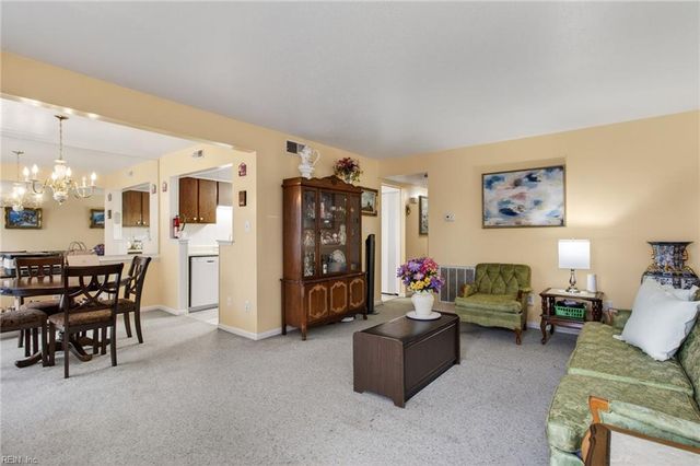 446 Abbotsleigh CT, Virginia Beach, VA 23452