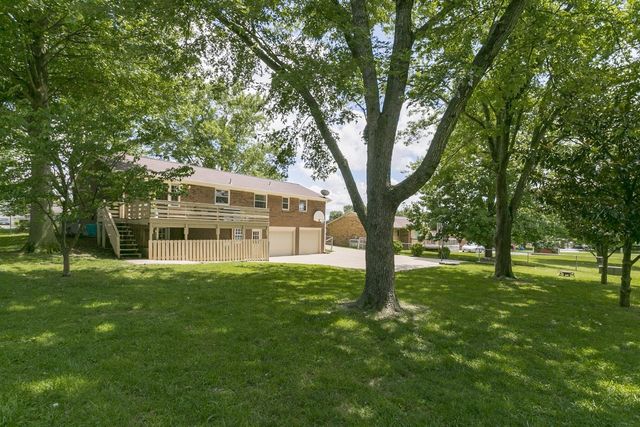 105 Raindrop Ln, Hendersonville, TN 37075