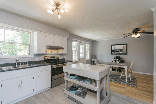 105 Raindrop Ln, Hendersonville, TN 37075