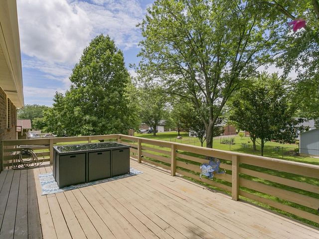 105 Raindrop Ln, Hendersonville, TN 37075
