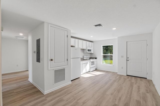 1115 F Avenue B, Fort Pierce, FL 34950