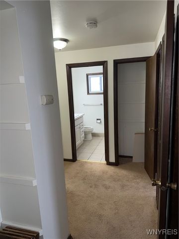 74 Vandenberg Avenue, Lancaster, NY 14086