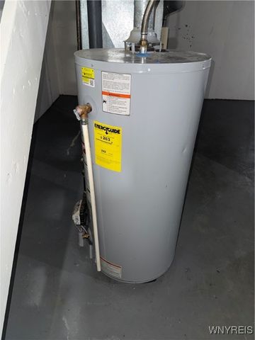 74 Vandenberg Avenue, Lancaster, NY 14086