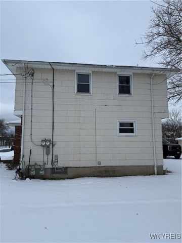 74 Vandenberg Avenue, Lancaster, NY 14086