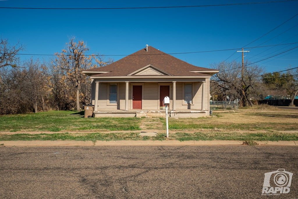 Image 2 of property listing at 3207 Webster Ave, San Angelo, TX 76901