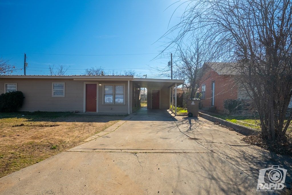 Image 33 of property listing at 3207 Webster Ave, San Angelo, TX 76901