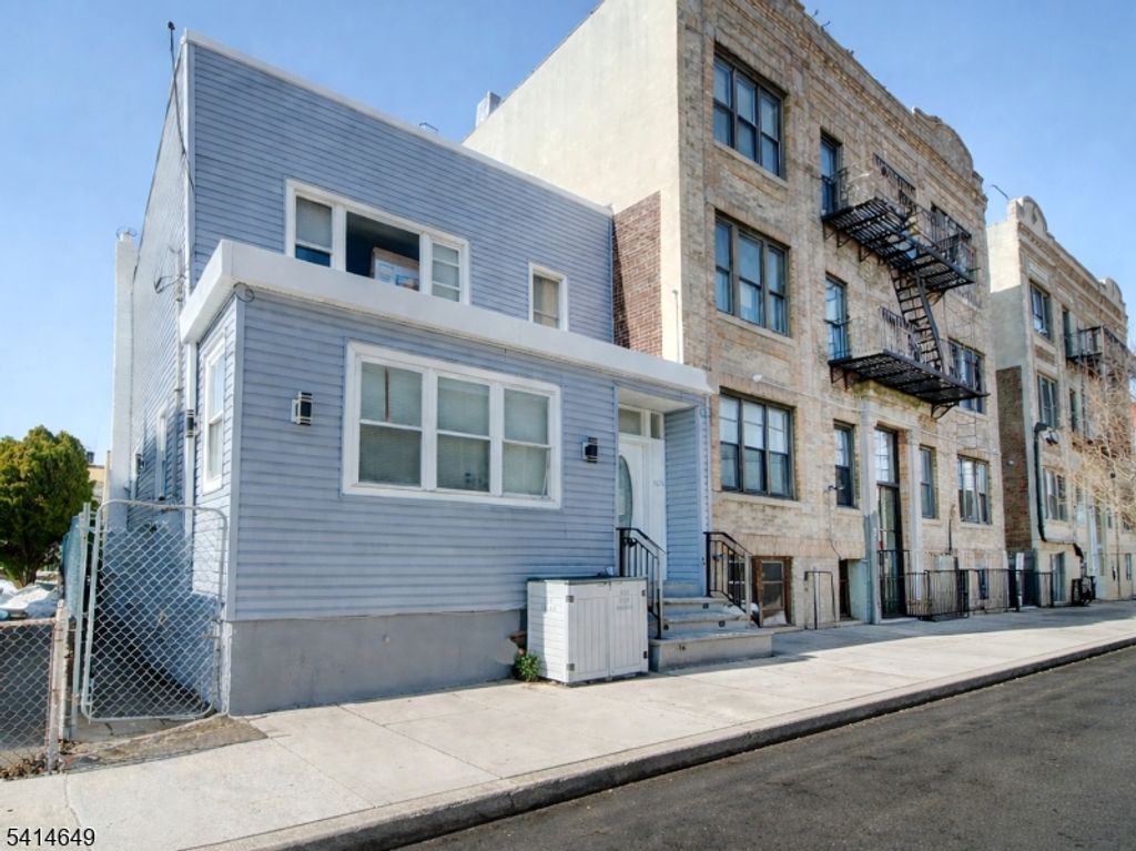 6011 Van Buren Pl, West New York Town, NJ 07093 — exterior