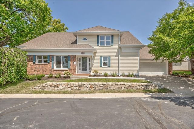 4512 W 90th Street, Prairie Village, KS 66207