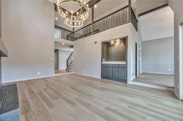 4512 W 90th Street, Prairie Village, KS 66207