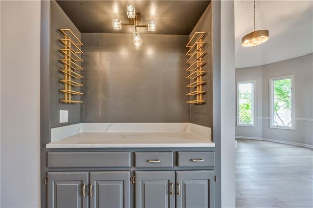 4512 W 90th Street, Prairie Village, KS 66207