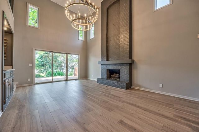 4512 W 90th Street, Prairie Village, KS 66207
