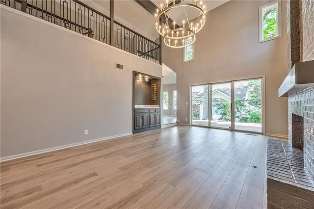 4512 W 90th Street, Prairie Village, KS 66207