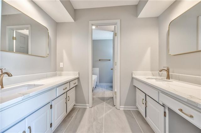 4512 W 90th Street, Prairie Village, KS 66207